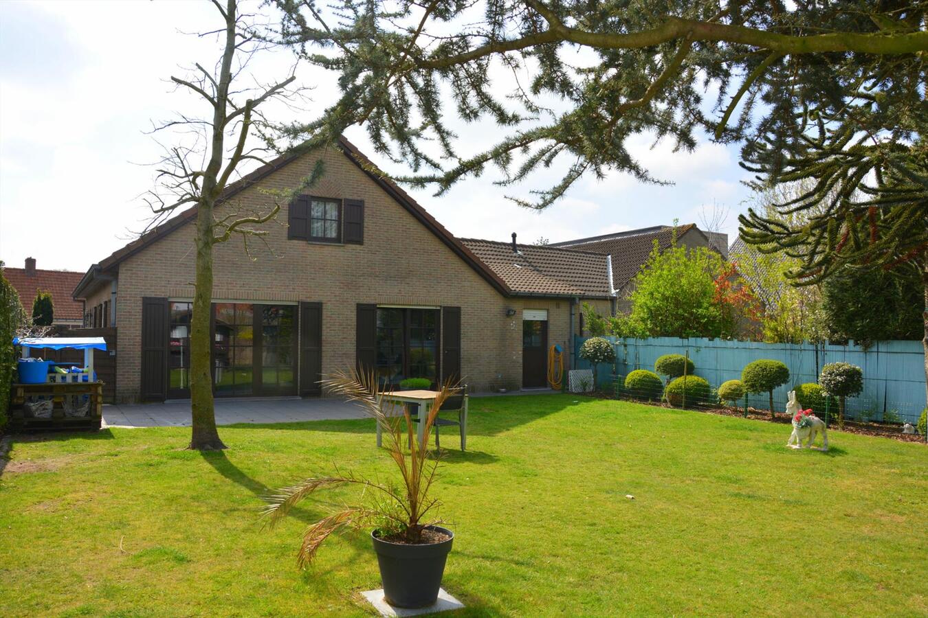 Ruime bungalow met veel mogelijkheden 