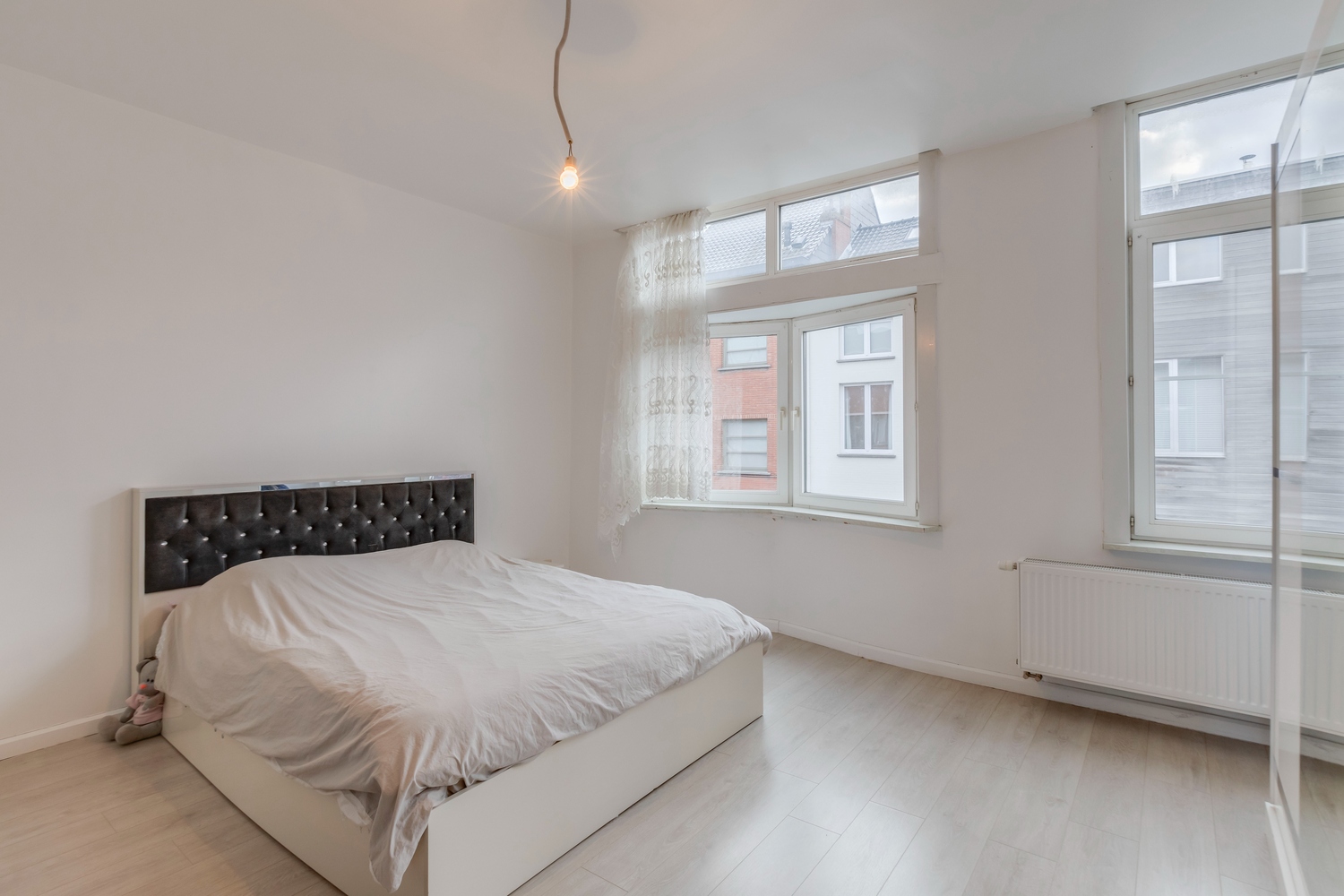 Gezellig rijhuis gelegen vlakbij de Schelde, ideaal voor jonge starters! 