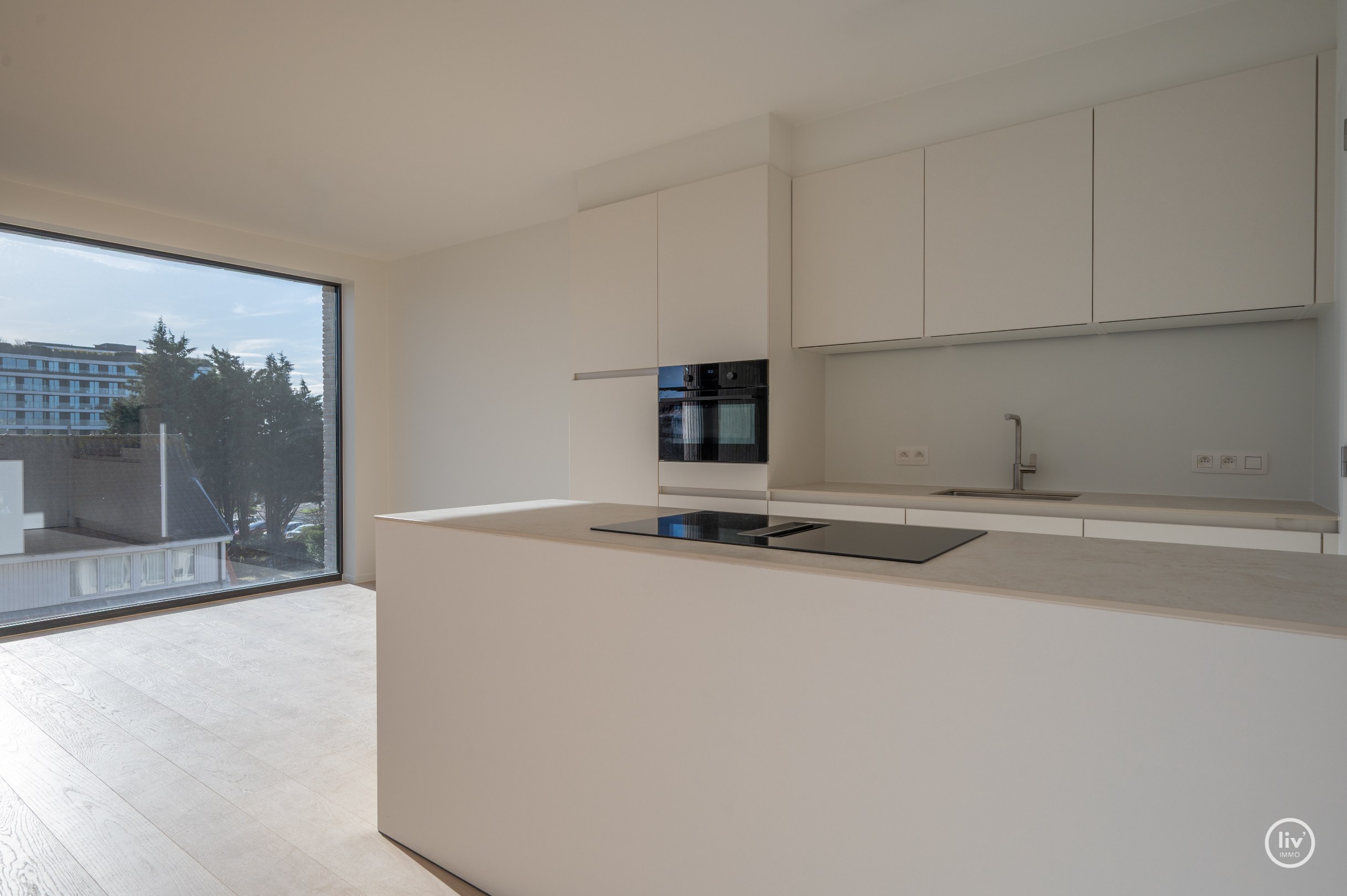 Centraal gelegen nieuwbouw-appartement in de residentie Maurice (met mogelijkheid tot aankoop van een inpandige autostaanplaats). 