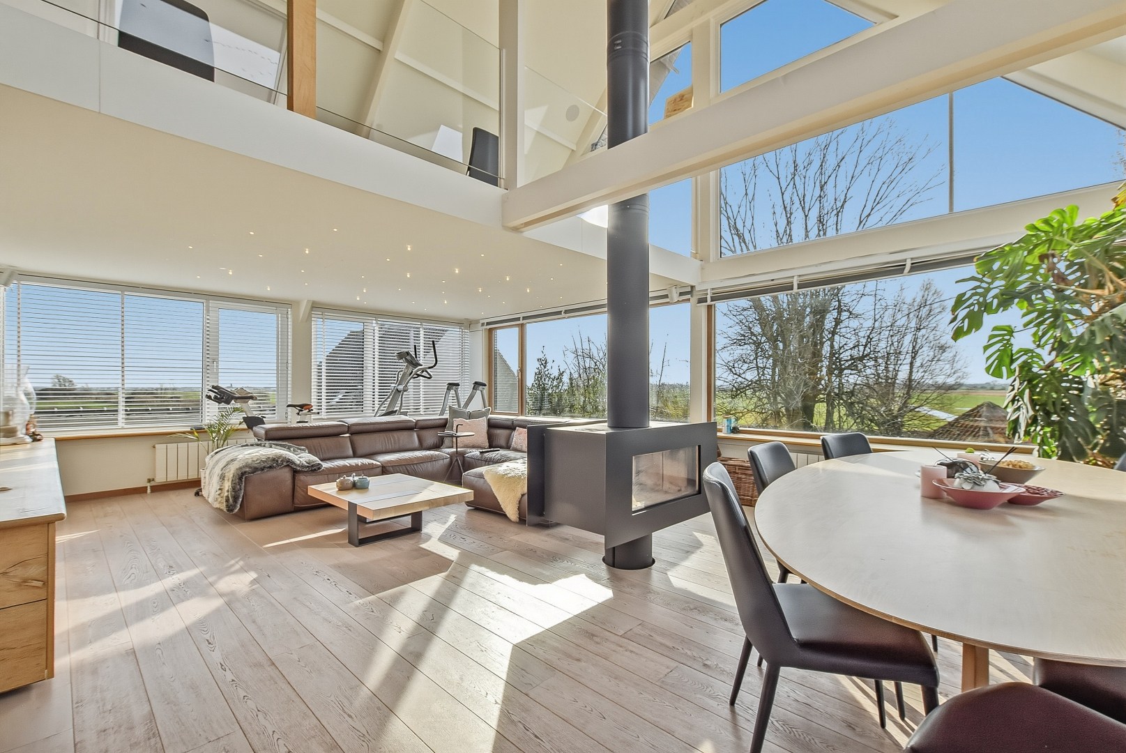 Restaurant met privéwoning en 2 B&amp;B-kamers op 4.370 m² 