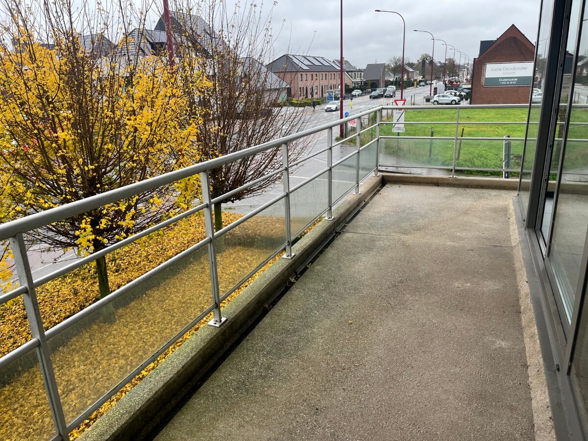 2-slpk-appartement op strategische locatie (incl. ondergrondse parking !!). 