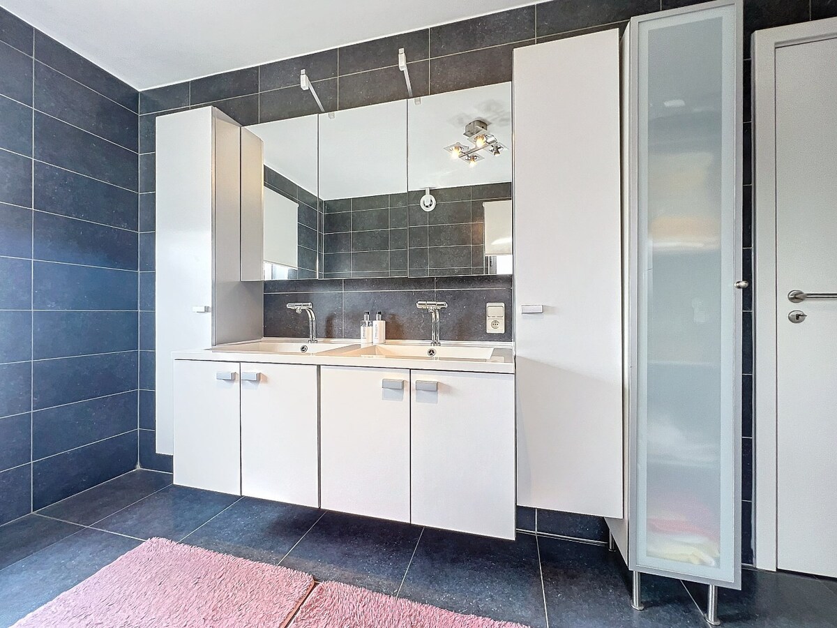 Toffe, energiezuinige HOB met tuin nabij centrum Sint-Lievens-Houtem 