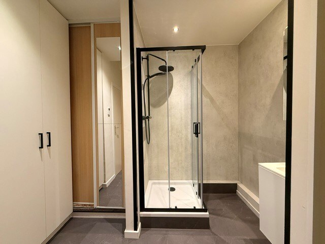 Hedendaags, gelijkvloers appartement in het centrum van Maaseik! 