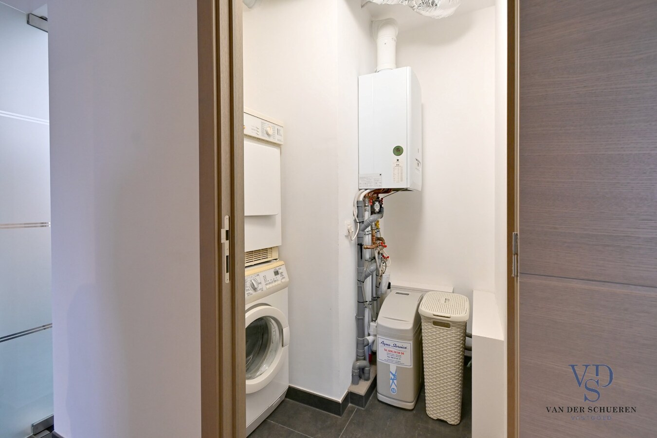 Luxueus, tijdloos wonen in Dikkelvenne. 