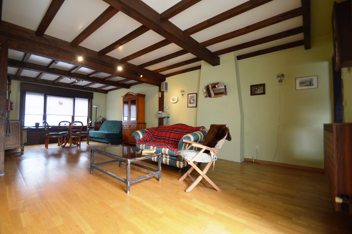 Instapklare gezinswoning met aangename tuin - Heist 