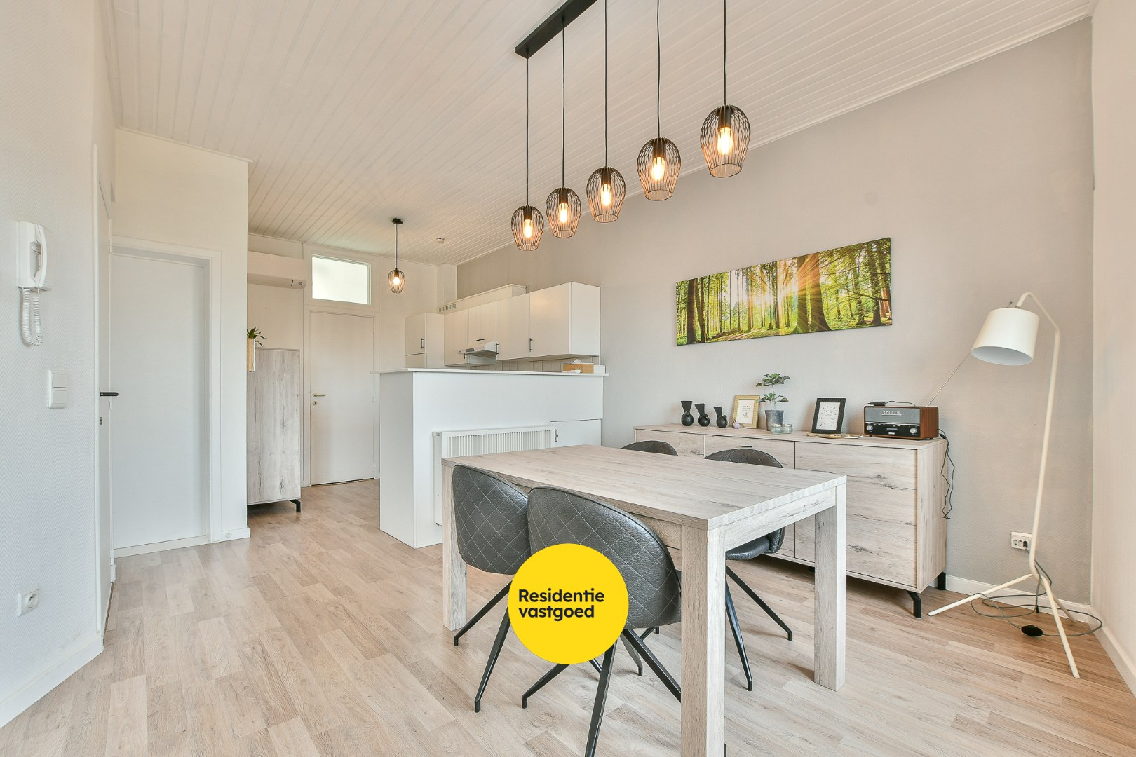 Karaktervol éénslaapkamerappartement in hartje De Haan - energiezuinig &amp; lichtrijk 