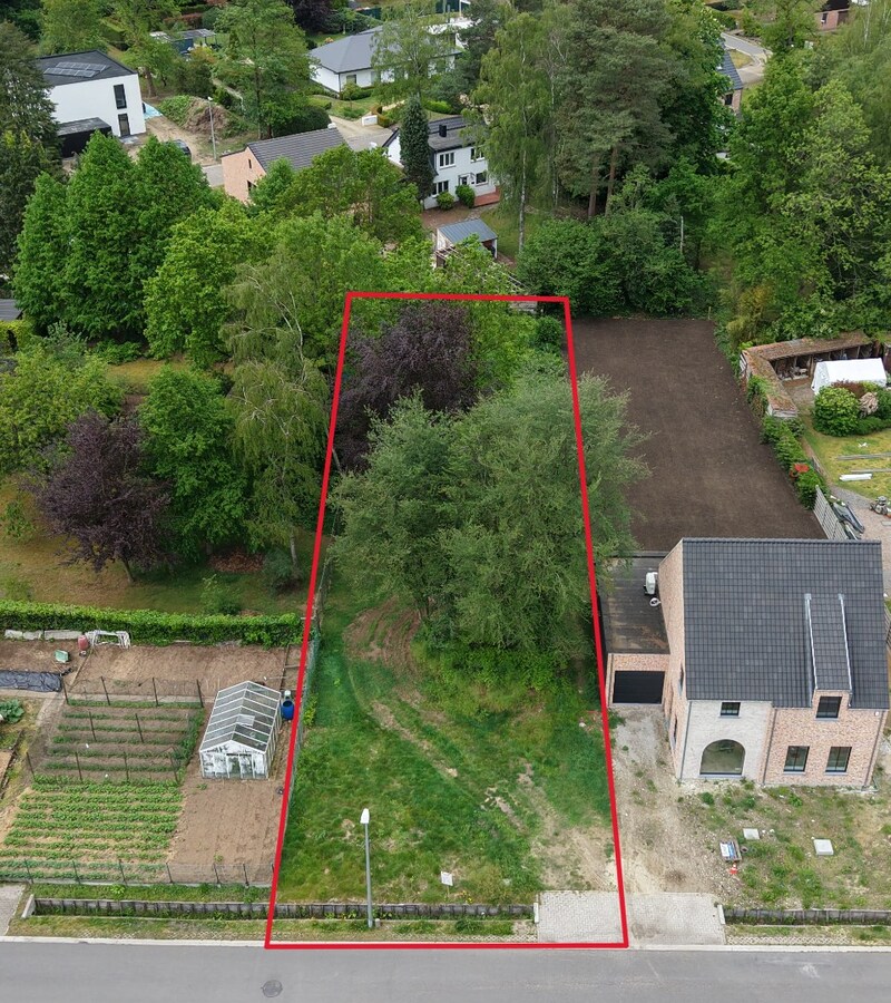 Bouwgrond 878 m² met west oriëntatie 