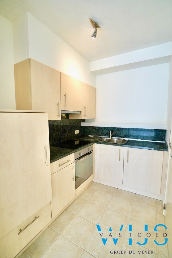 Gelijkvloers appartement met ruim terras in het centrum Ertvelde ! 