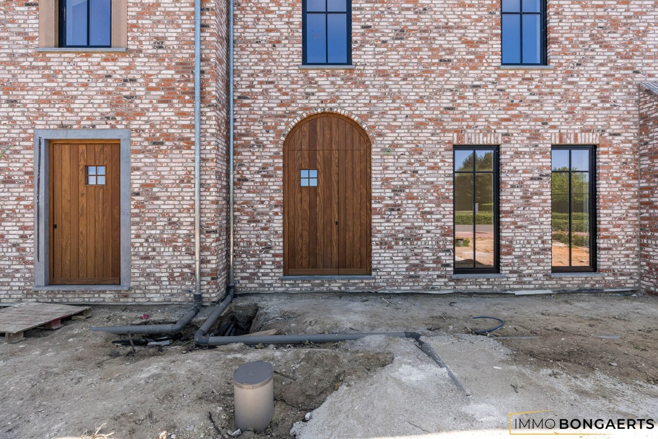 Nieuwbouwwoning met vier slaapkamers in Opglabbeek (NOG 1 BESCHIKBAAR) 