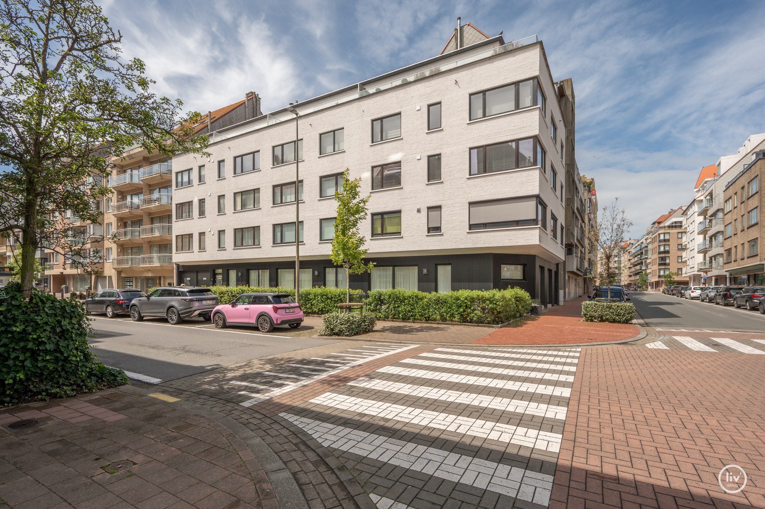 Gezellig gelijkvloersappartement met tof terras gelegen op de Leopoldlaan te Knokke. 