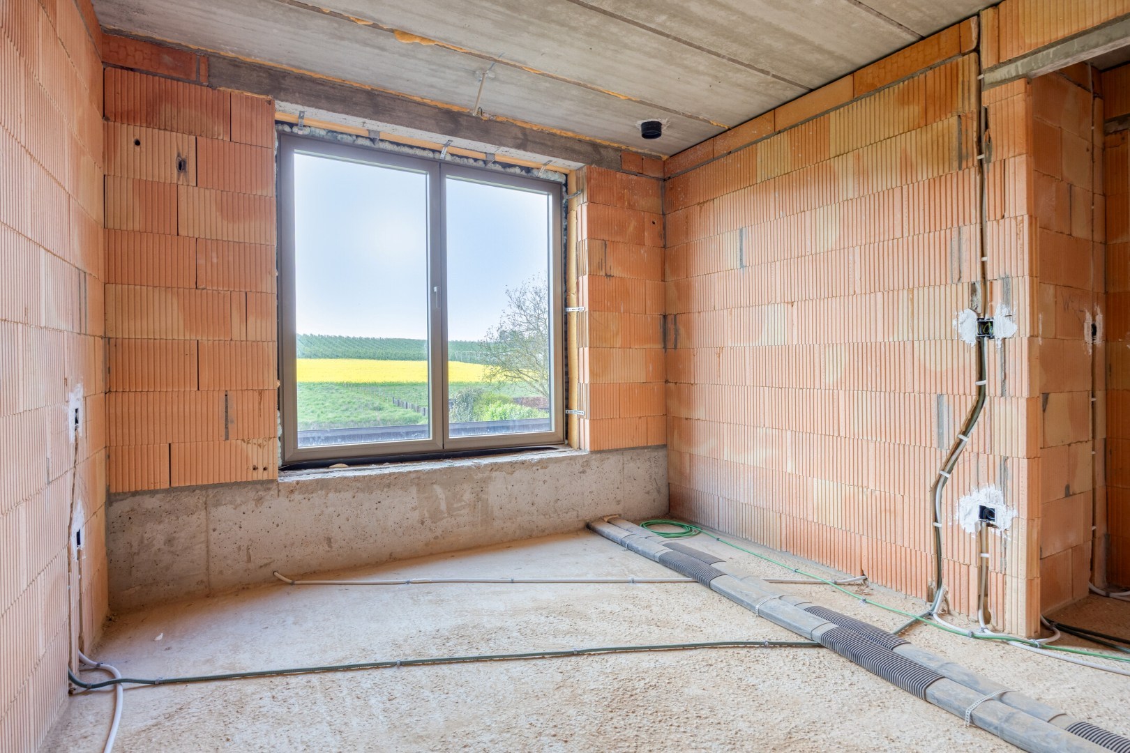 Fantastisch casco en winddichte nieuwbouwwoning met 3 slaapkamers, tuin en terras in Assent (Bekkevoort)! – bewoonbare opp. 177m² 