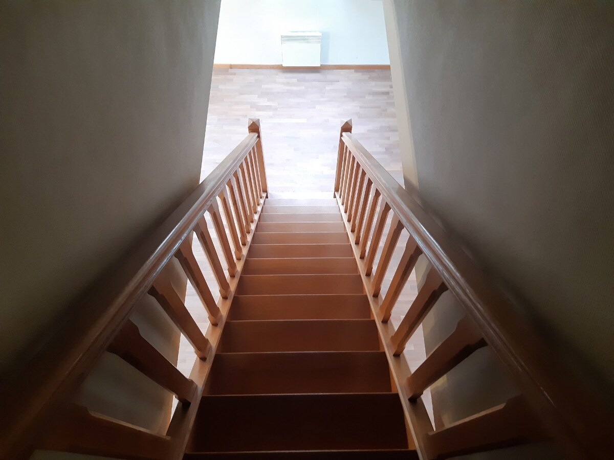 Ruim appartement met 2 terrassen naast Carrefour. 