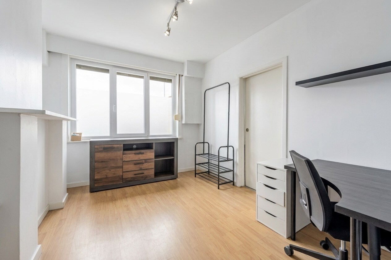 Halfopen bebouwing met potentieel nabij centrum Lovendegem 