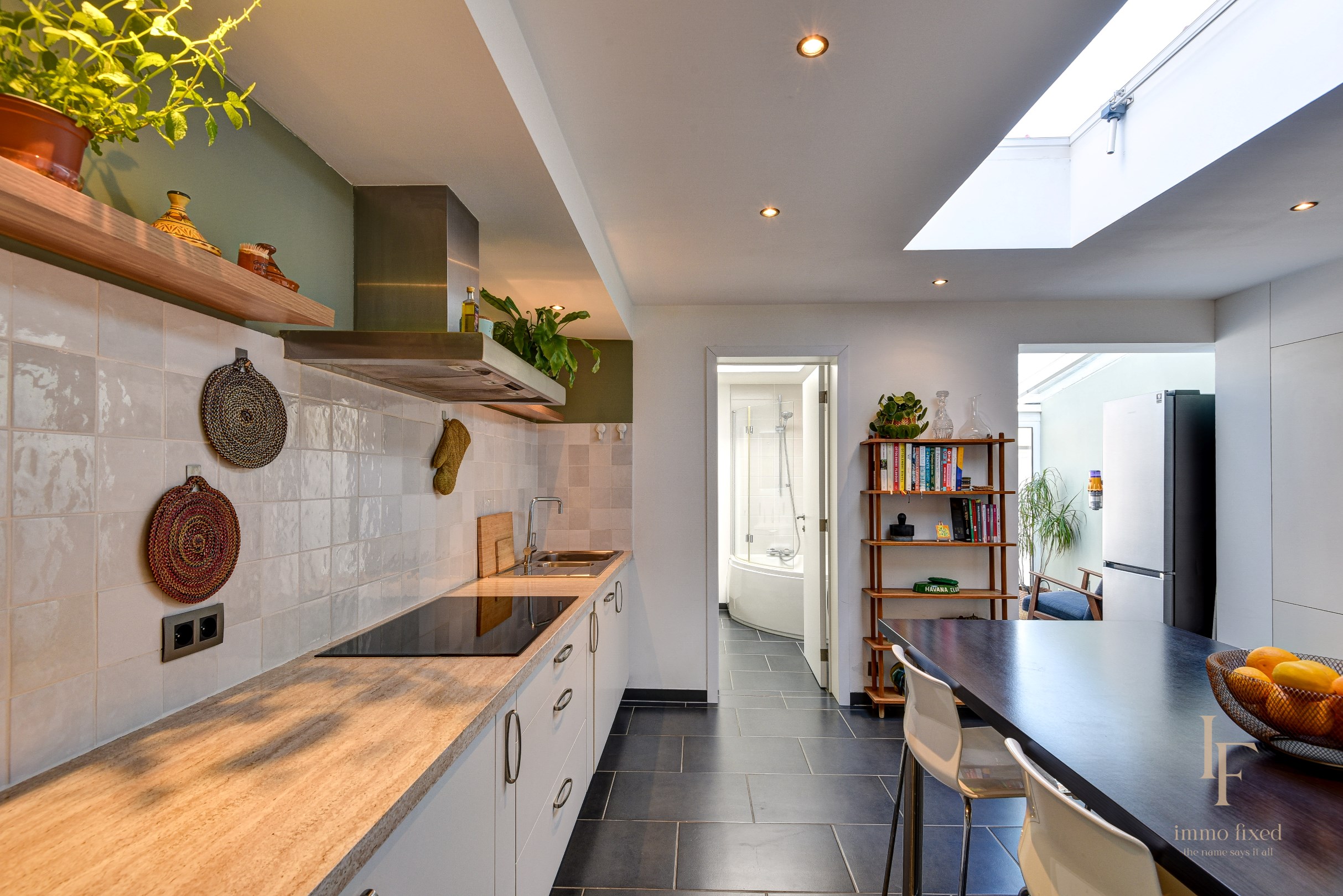 Gerenoveerde rijwoning met 2 slaapkamers in Schoten! 