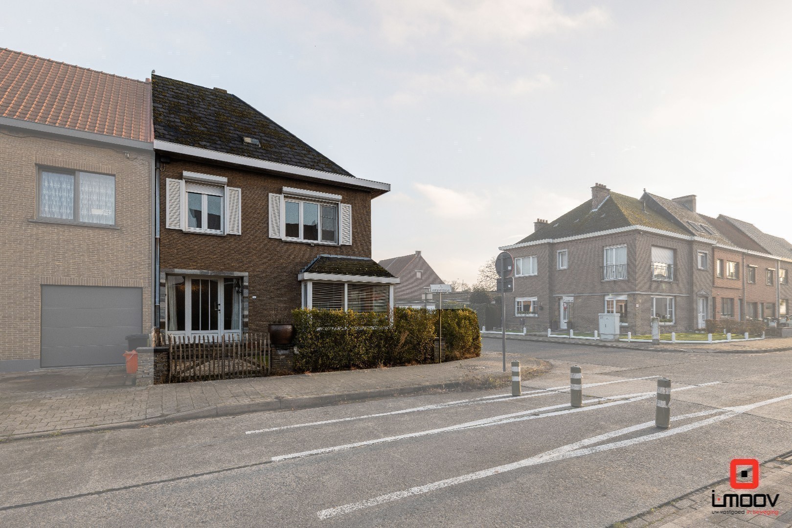 Charmante naoorlogse woning met veel potentieel te Zwijnaarde 