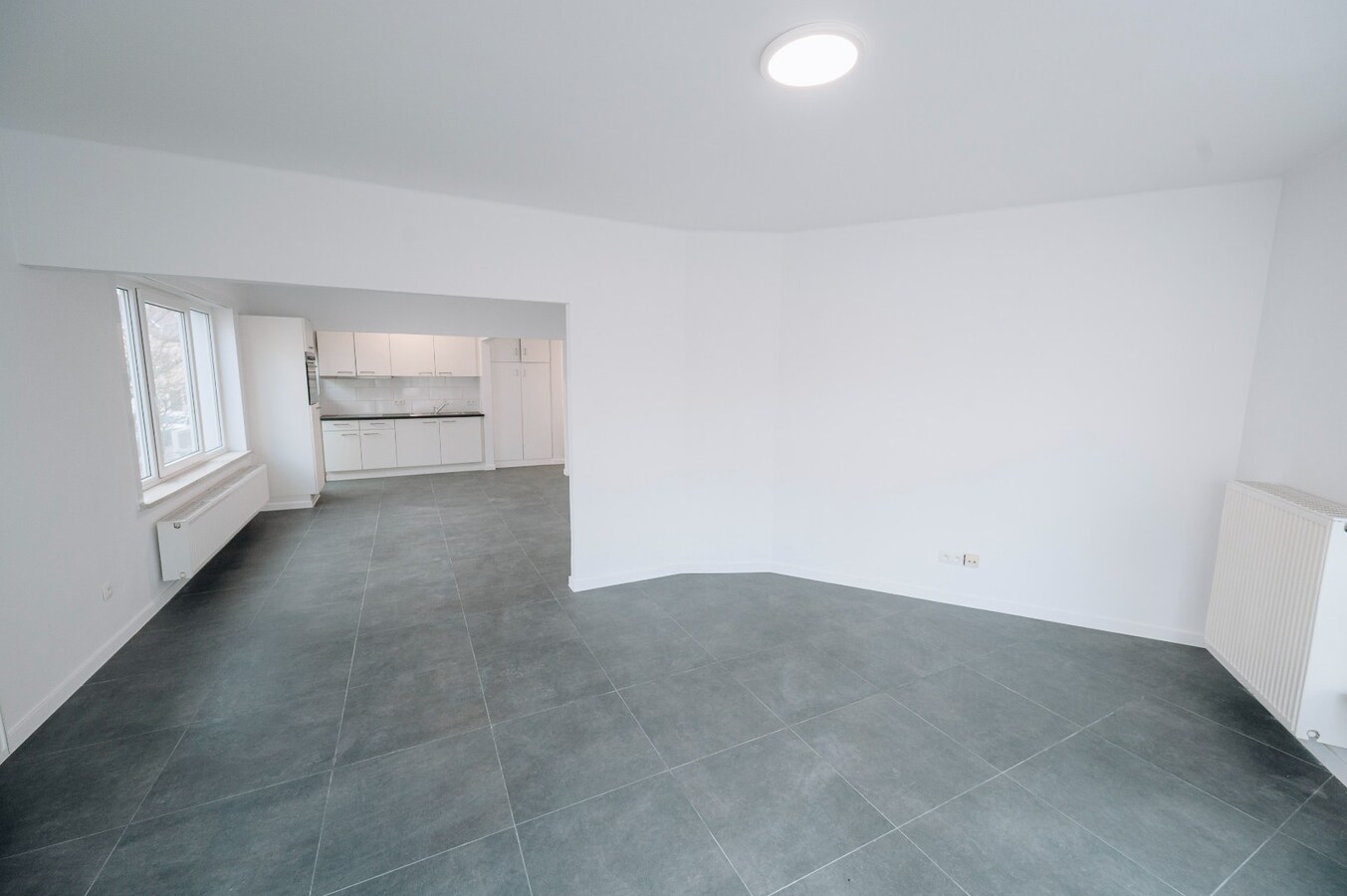 Ruim en lichtrijk 1-slaapkamerappartement op centrale locatie nabij park en centrum 