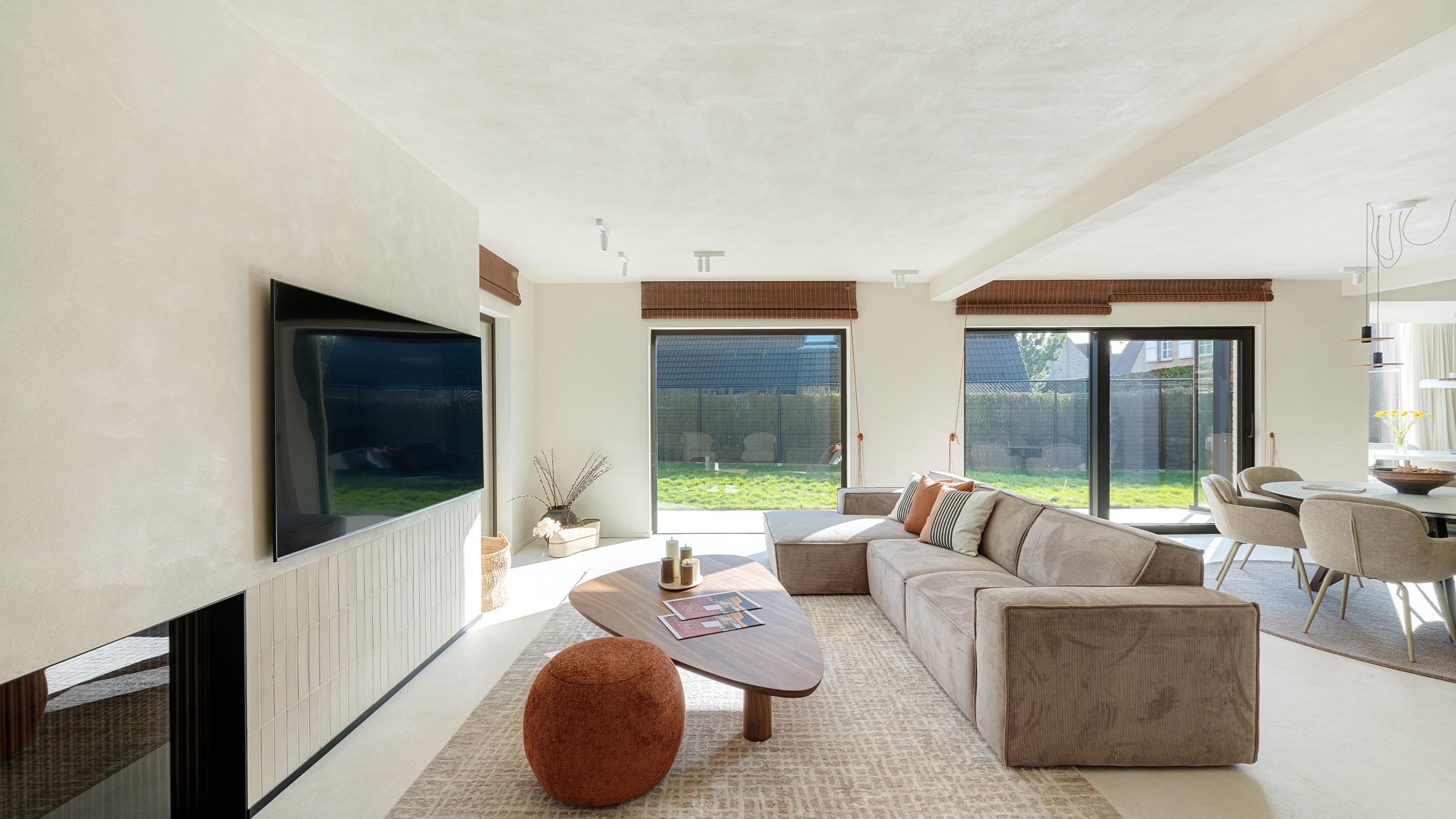 Villa de luxe rénovée dans un quartier résidentiel. 