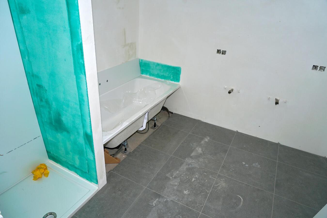 TE HUUR: Nieuwbouwproject: 5 app. boven apotheek “Bellen” 