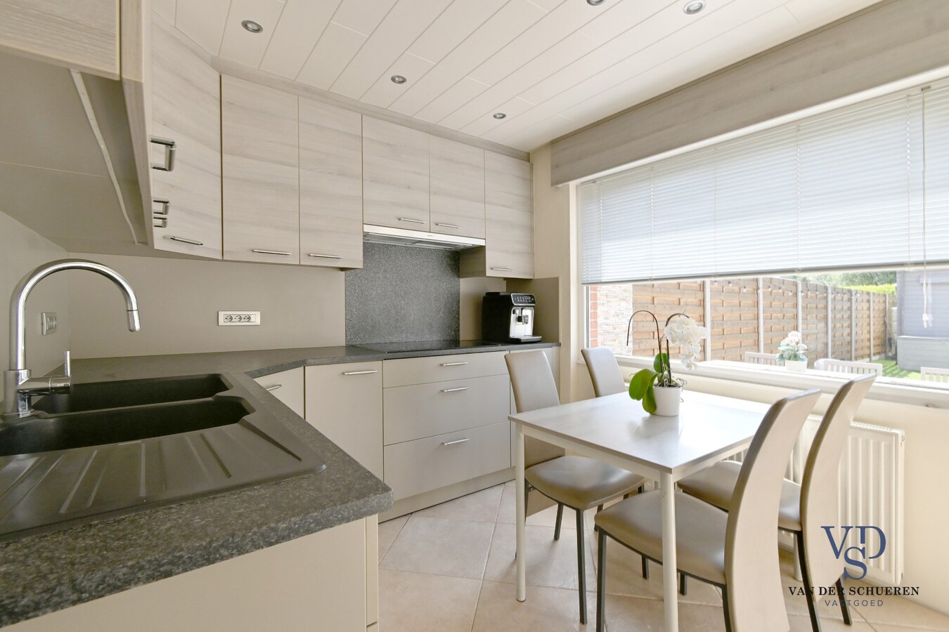 Degelijke, instapklare gezinswoning in Deerlijk 