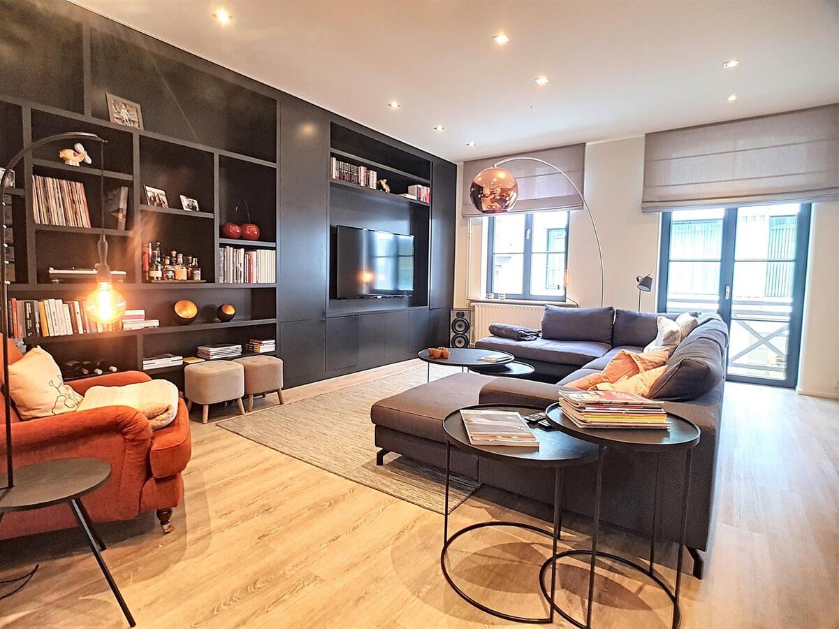 Zeer knappe woning met handelsgelijklvoers en ruime opslagplaatsen/multifunctionele ruimtes - Knokke 