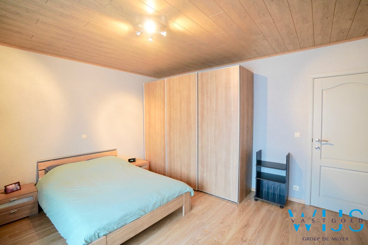 Gezinswoning met 4 slaapkamers &amp; garage te EVERGEM ! 