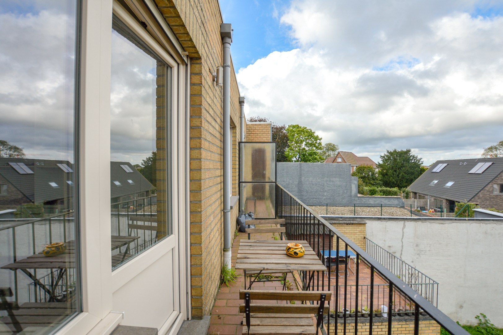 Interessante opbrengsteigendom met 5 volledig verhuurde appartementen in het centrum van Oudenburg 