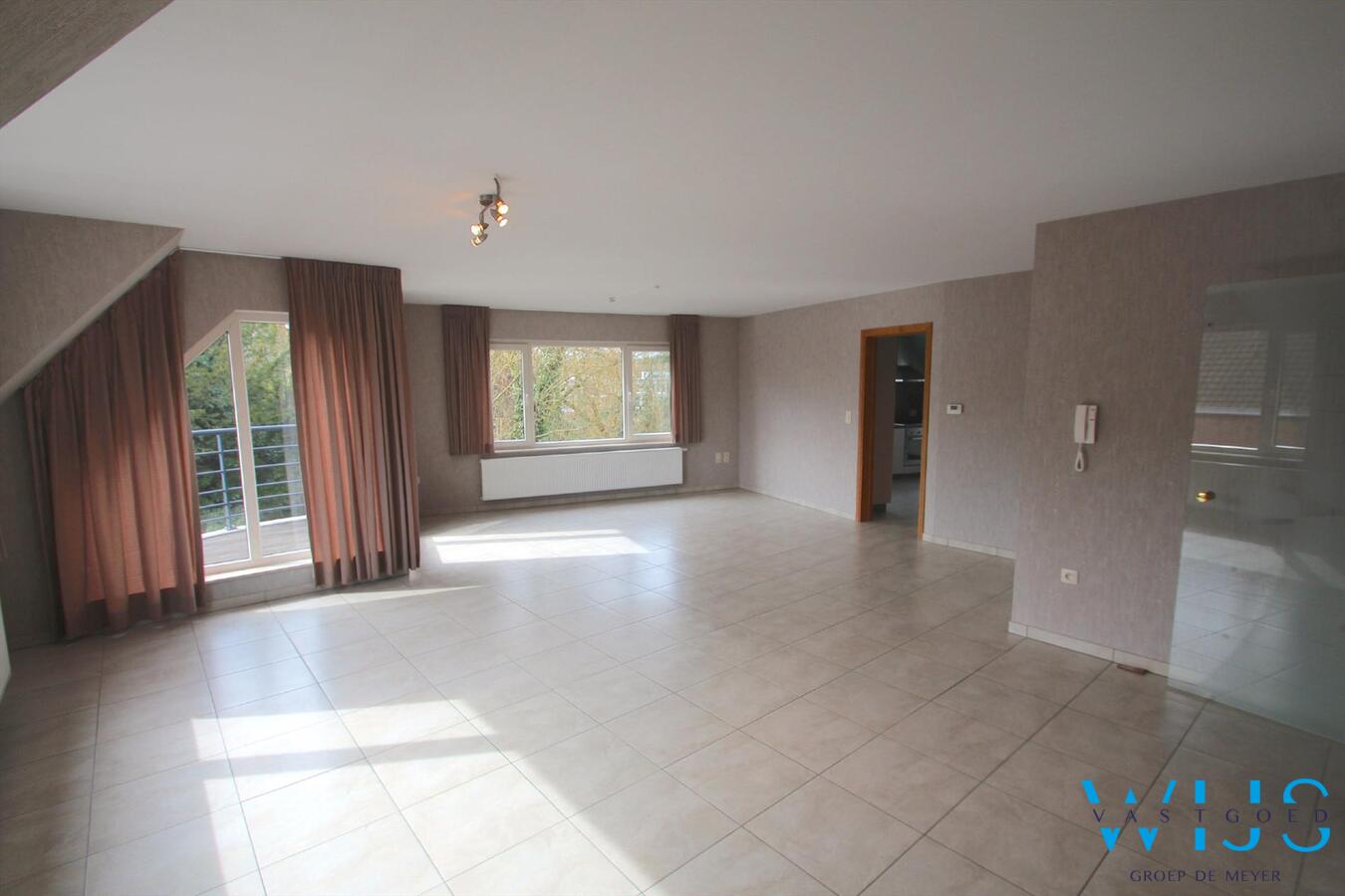 Prachtig lichtrijk 3 slaapkamerappartement van 115m² te ERTVELDE 