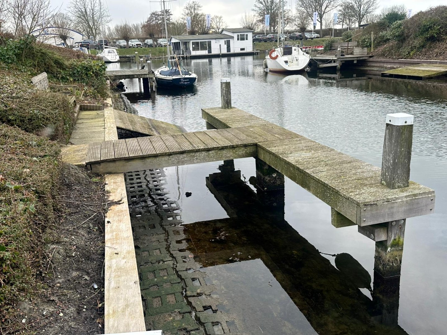 Exclusief wonen aan het water – permanent én recreatief wonen toegestaan 