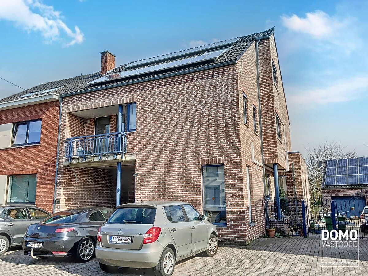 Appartement met 1 slaapkamer en parkeerplaats te huur in centrum Kuringen 