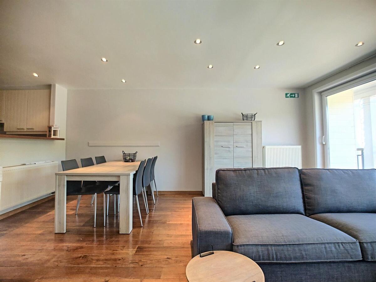 Knap woonappartement met grote balkons en open zicht - Heist 