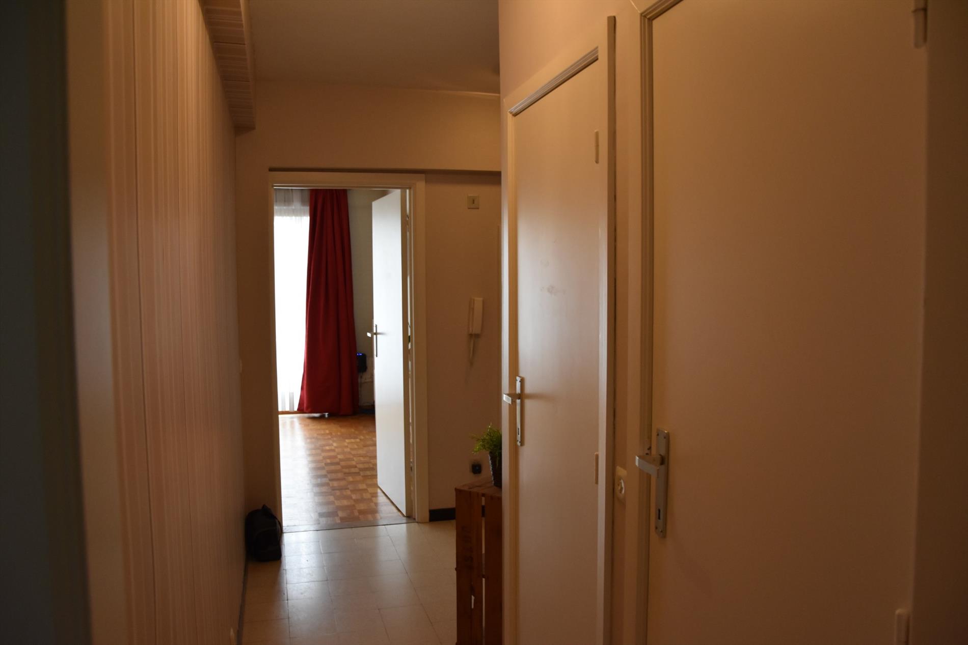 Ruim en luchtig appartement met 3 kamers en garage 