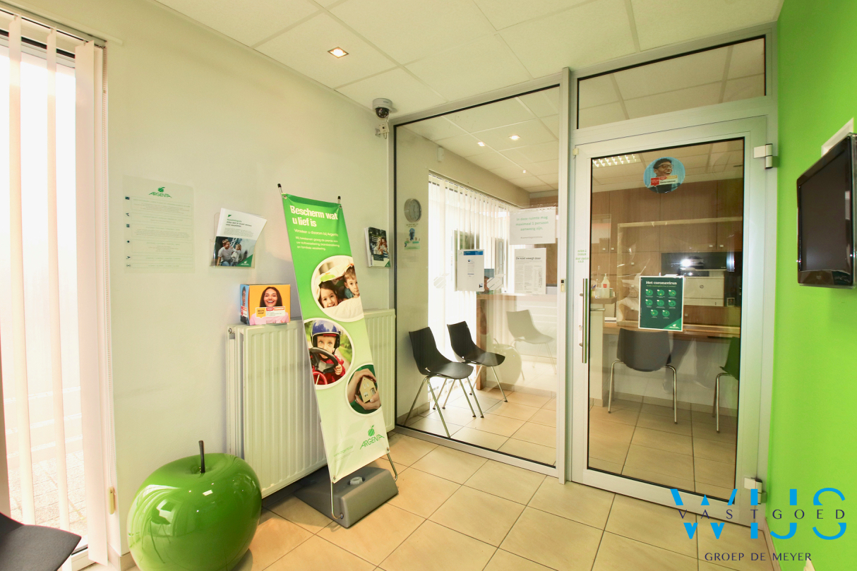 Zeer goed gelegen kantoor te CENTRUM ERTVELDE ! 