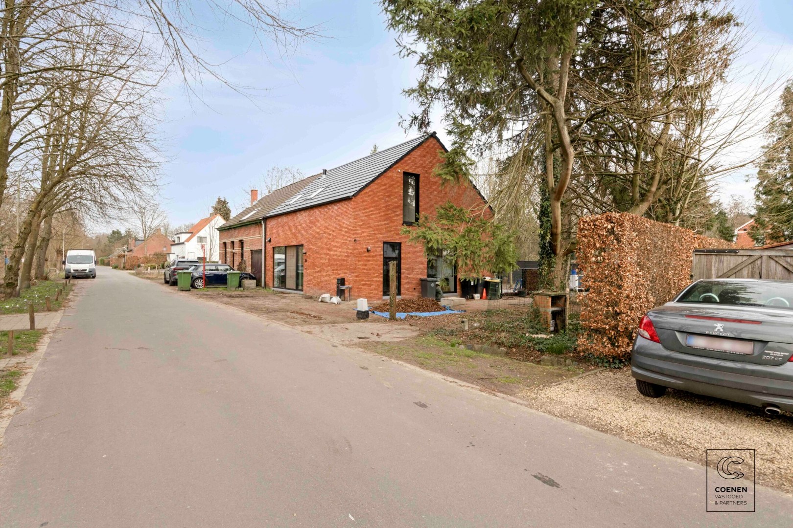 Volledig te renoveren woning met potentieel op een schitterende ligging te Brasschaat 