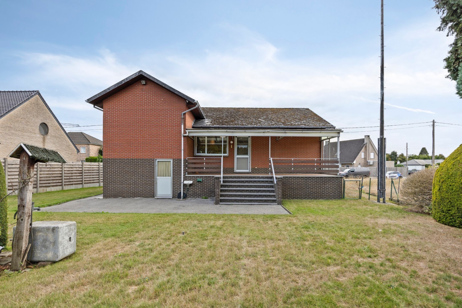 Gezinswoning met 3 slpk. op ruim perceel van 10a 22ca in Heppen 