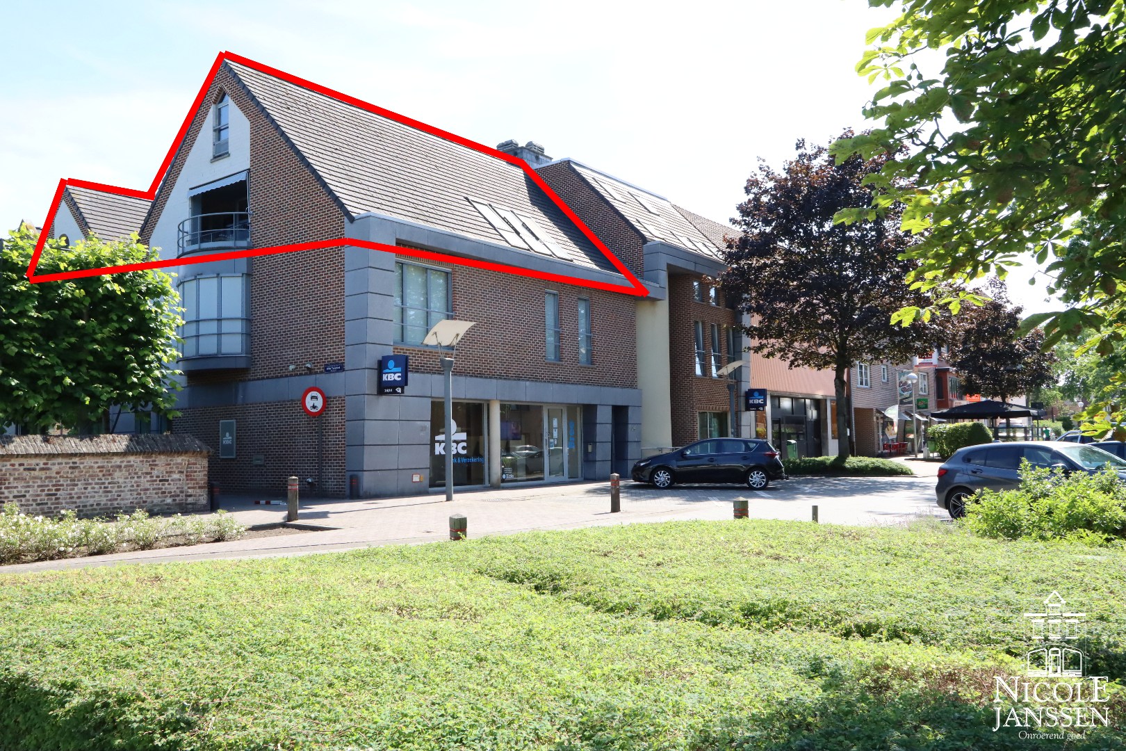 Zeer ruim duplex-appartement 