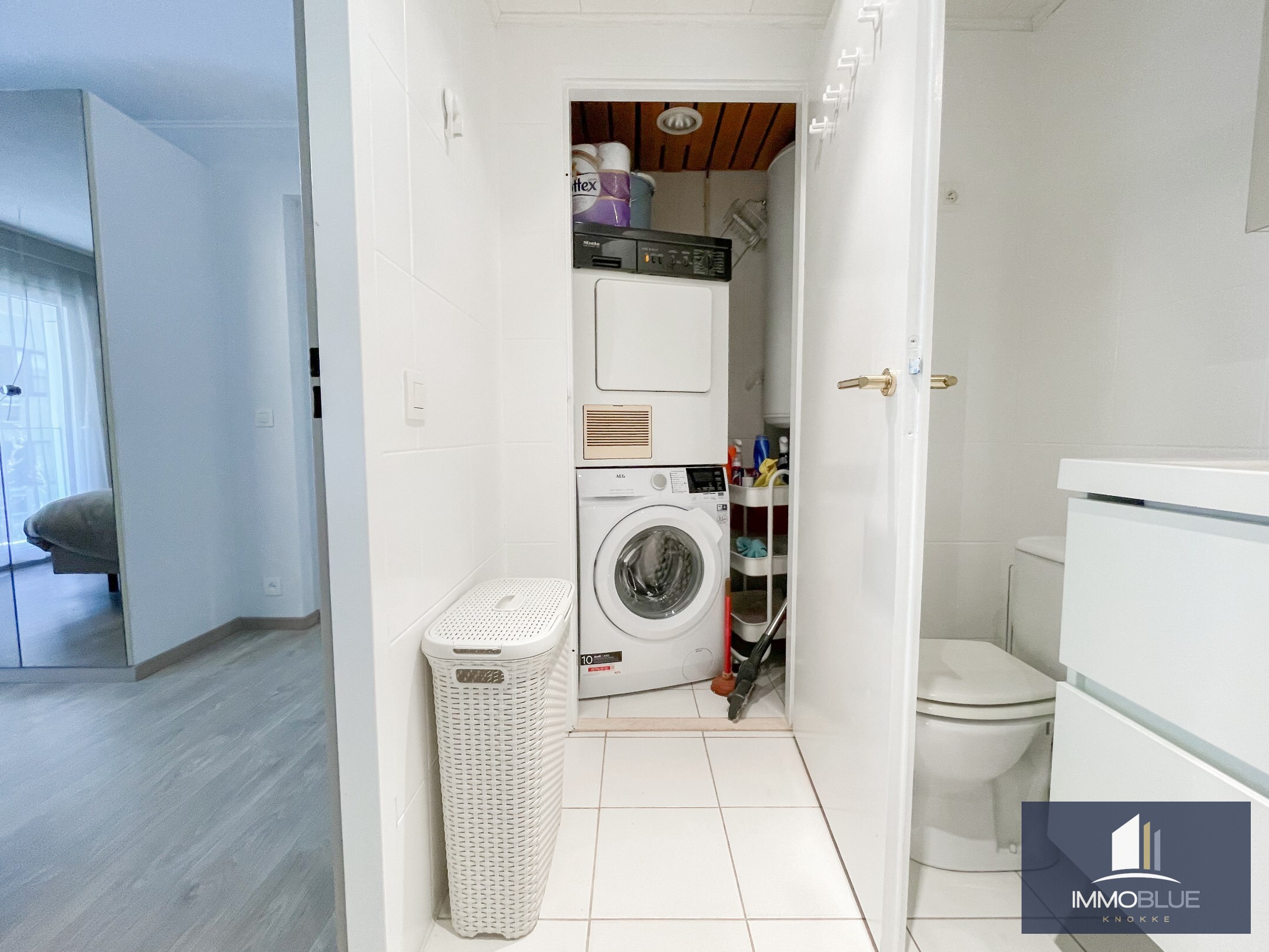 Appartement prêt à emménager situé sur la Place du Phare. 