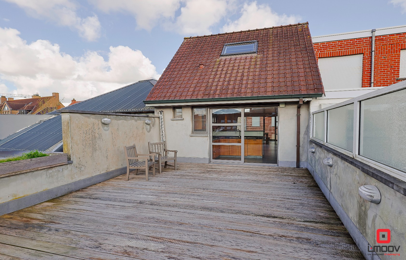Bel-etagewoning met tuin, loods (450 m²) en tal van mogelijkheden 