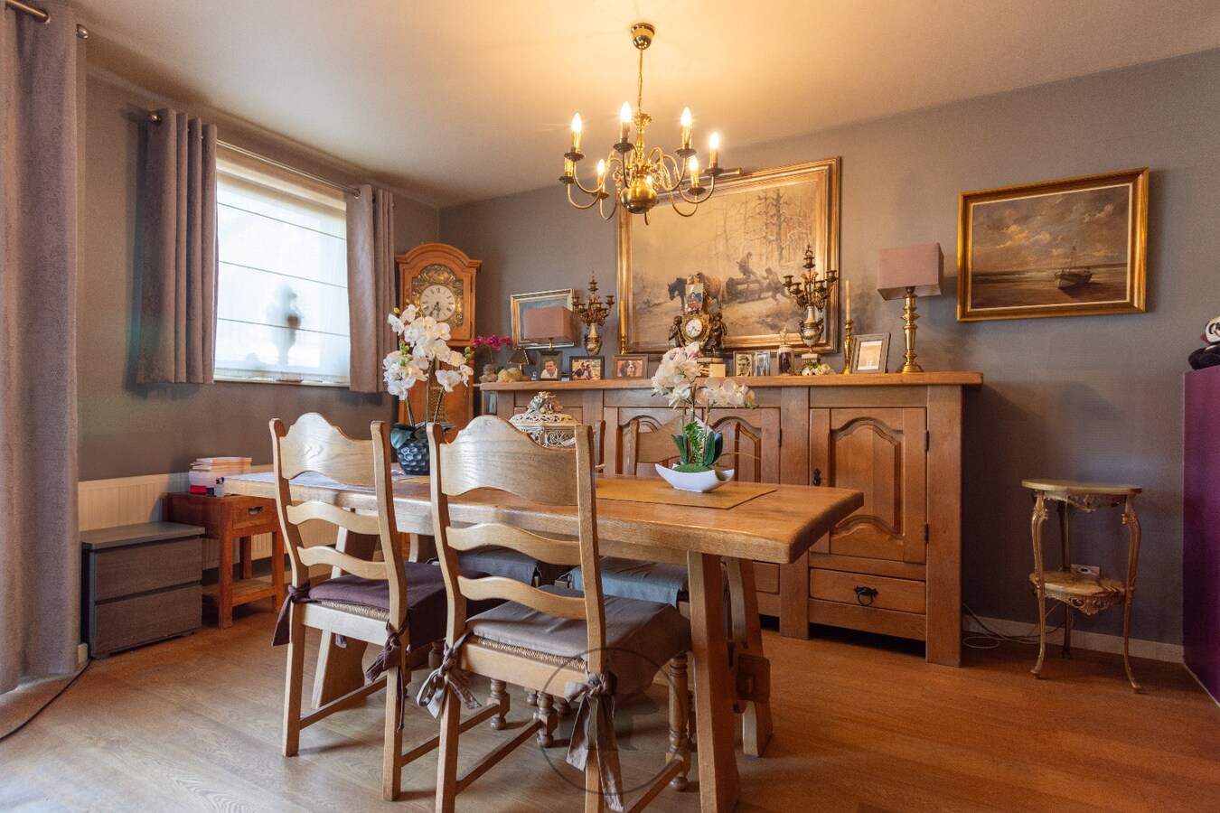 Tweeslaapkamer appartement met garagebox in centrum Wachtebeke 