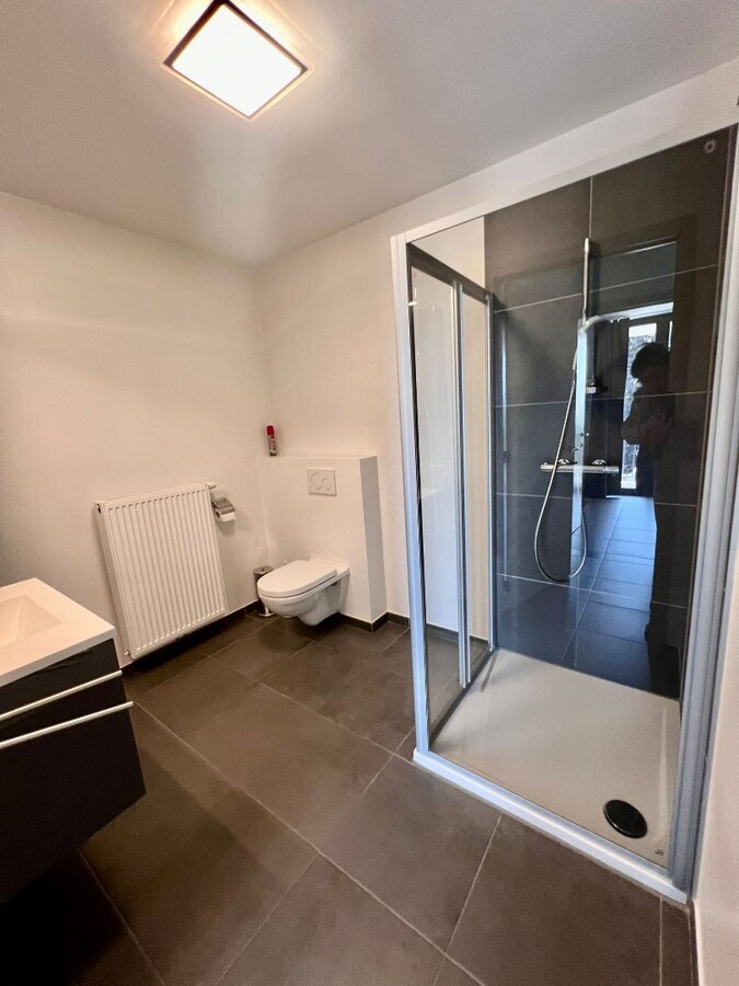 Ruim appartement op de markt van Houthulst 