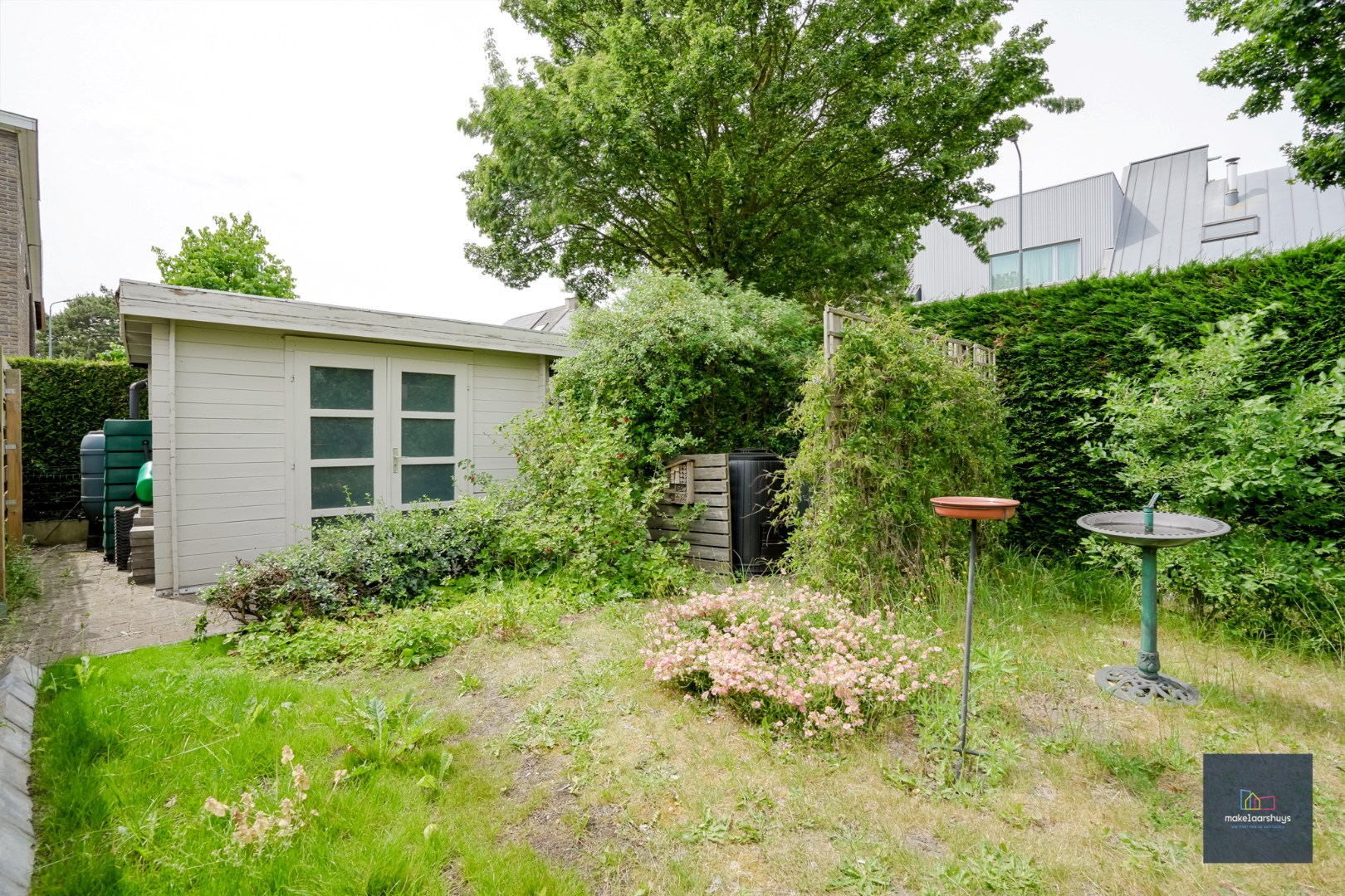 Ruime en  instapklare halfopen bebouwing met tuin 