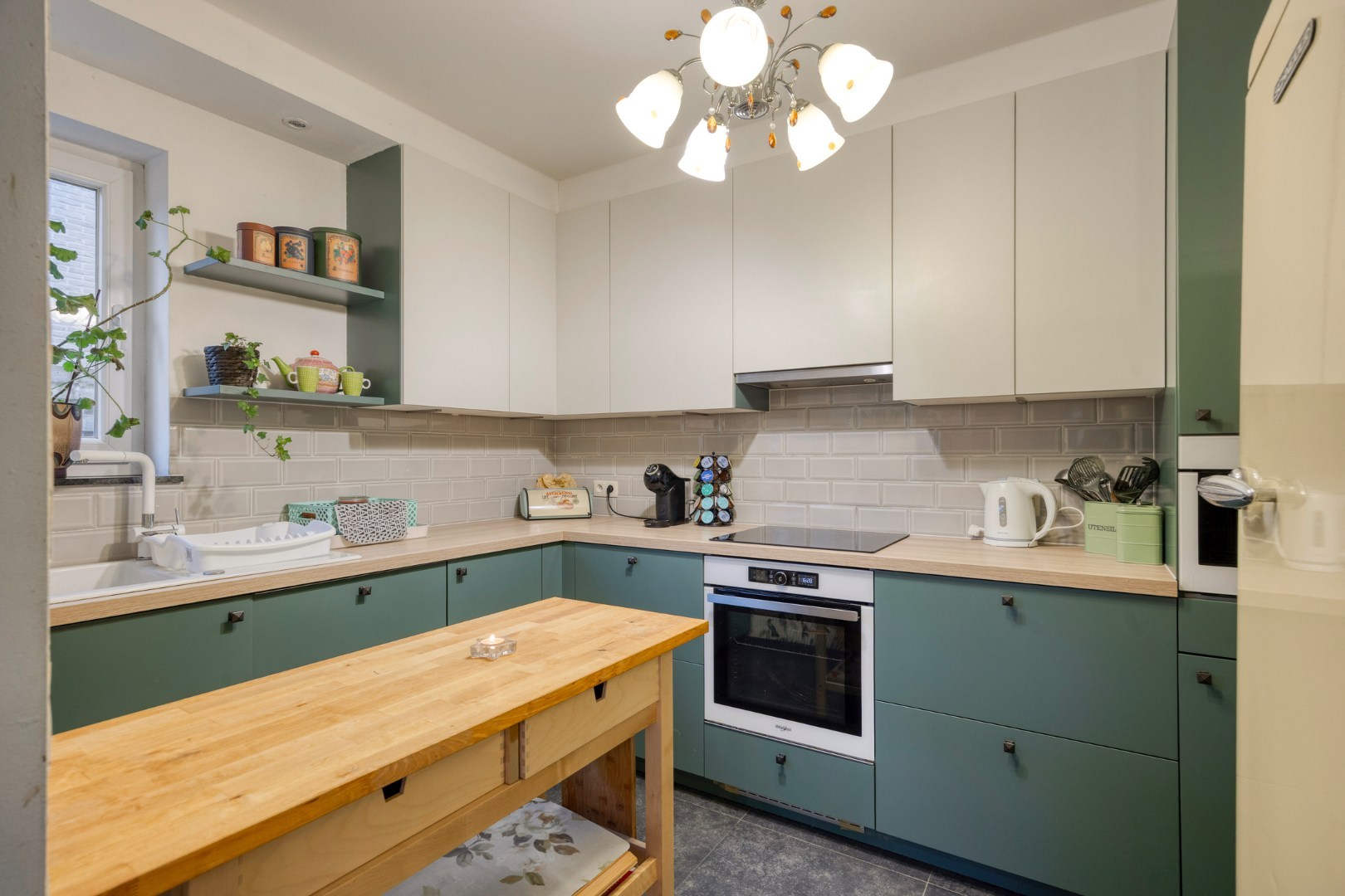 Instapklare, energiezuinige gezinswoning met 3 slpk. en garage in Leopoldsburg 