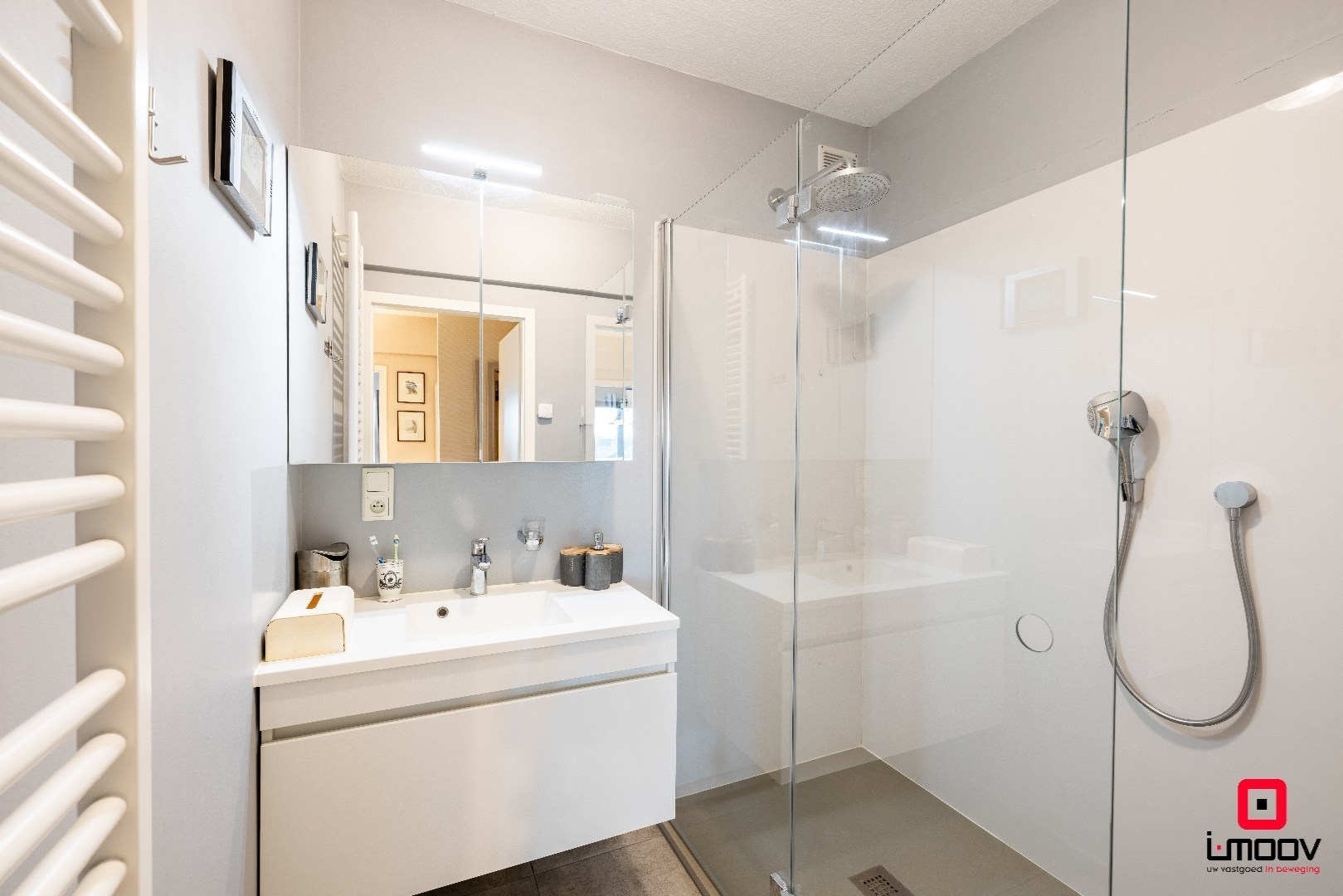 Ruim, lichtrijk hoekappartement met uniek havenzicht, topligging in hartje Oostende 