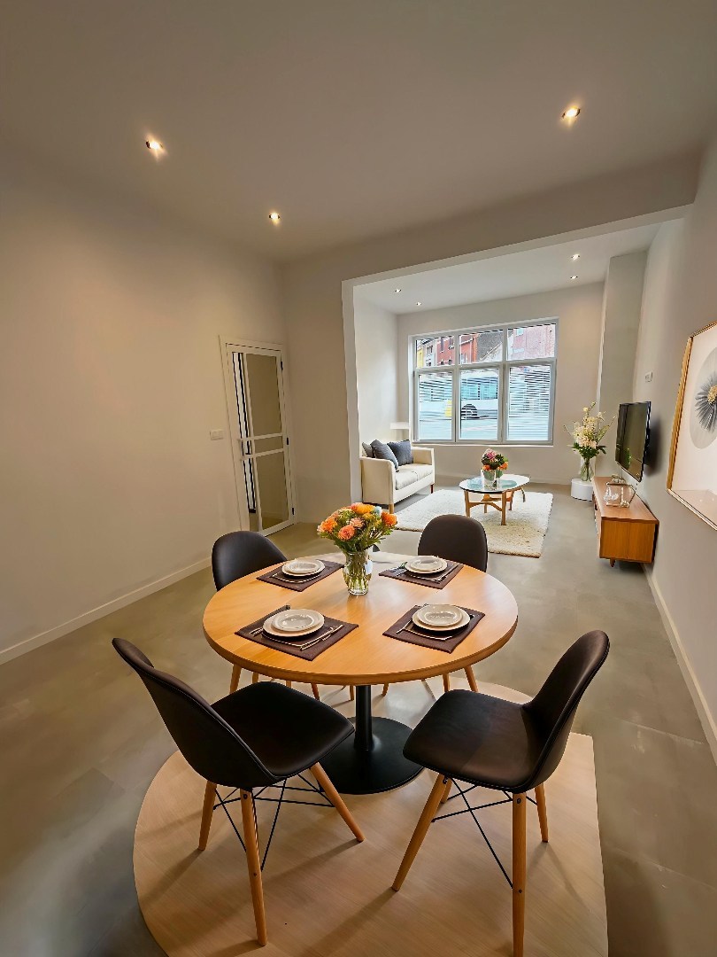 Gerenoveerde woning met 4 slaapkamers 