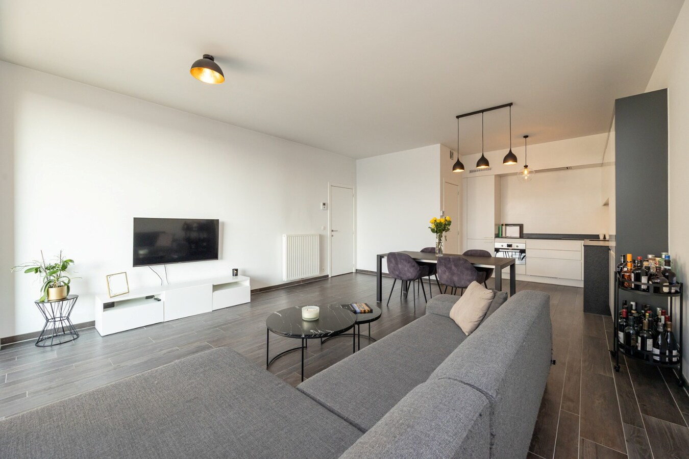 Modern appt met 2 slpk en ruim terras nabij 't Eilandje! 