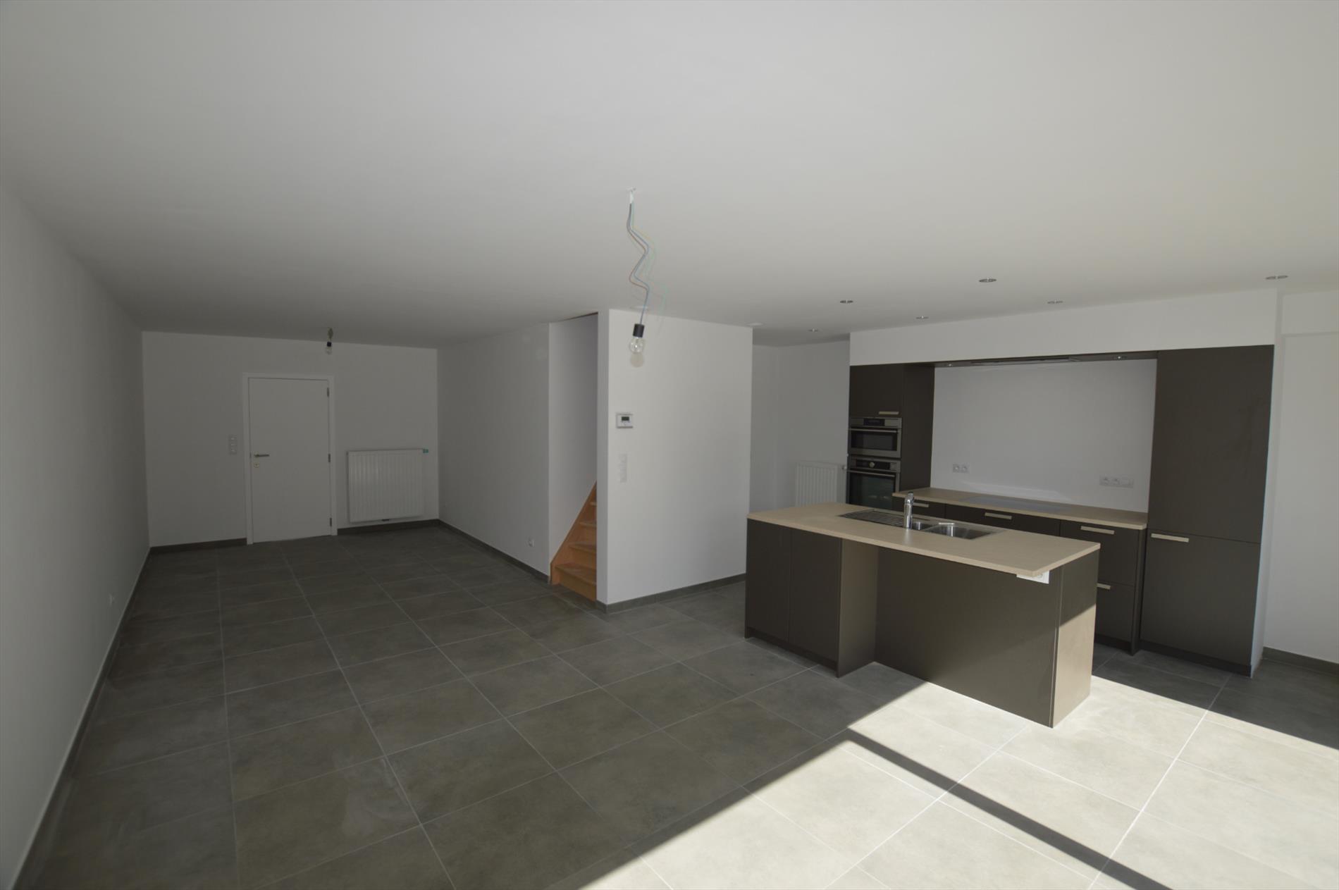 Prachtige nieuwbouwwoning met zongerichte tuin te Jabbeke (Zerkegem) 