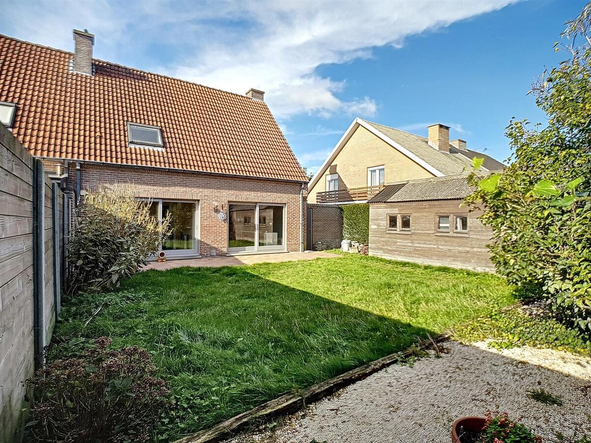 Charmante woning op centrale doch rustige ligging - Sint-Kruis 