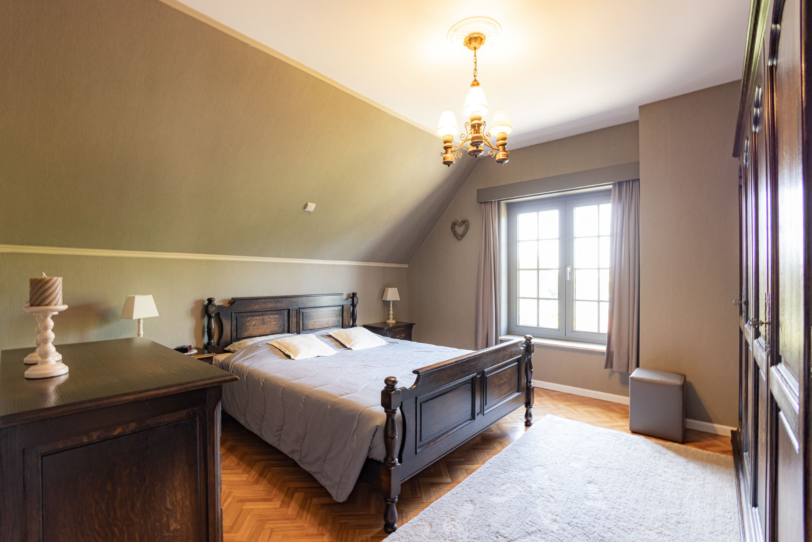 Ruime energiezuinige instapklare villa te Eeklo 