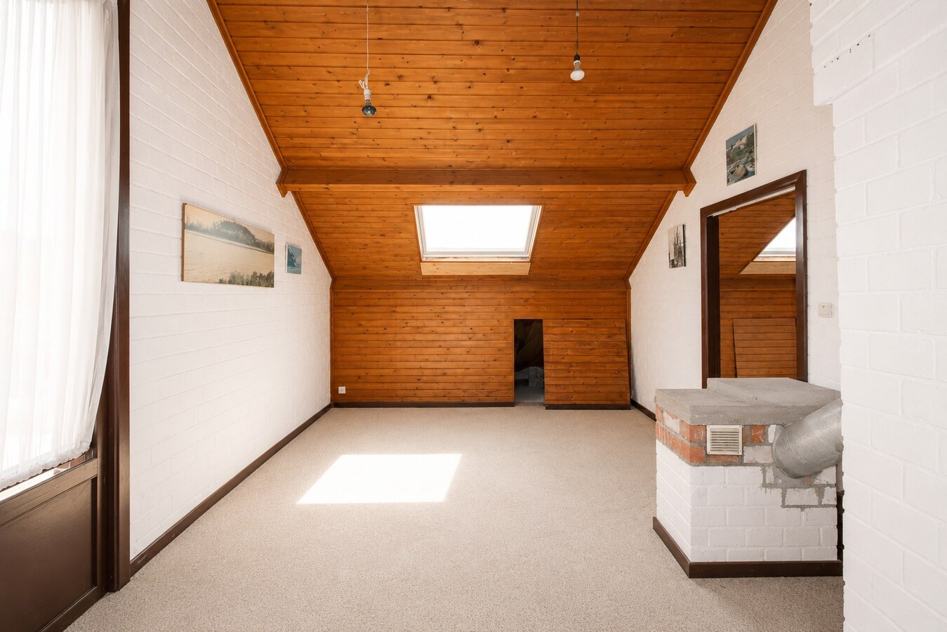 Karaktervolle open bebouwing met 6 kamers op 538 m² – unieke renovatiekans op topligging vlakbij station en centrum van Sint-Niklaas 