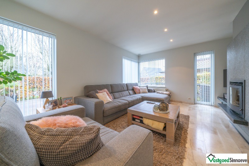 Rustig gelegen instapklare woning met 5 slaapkamers op 667 m² te Ichtegem 