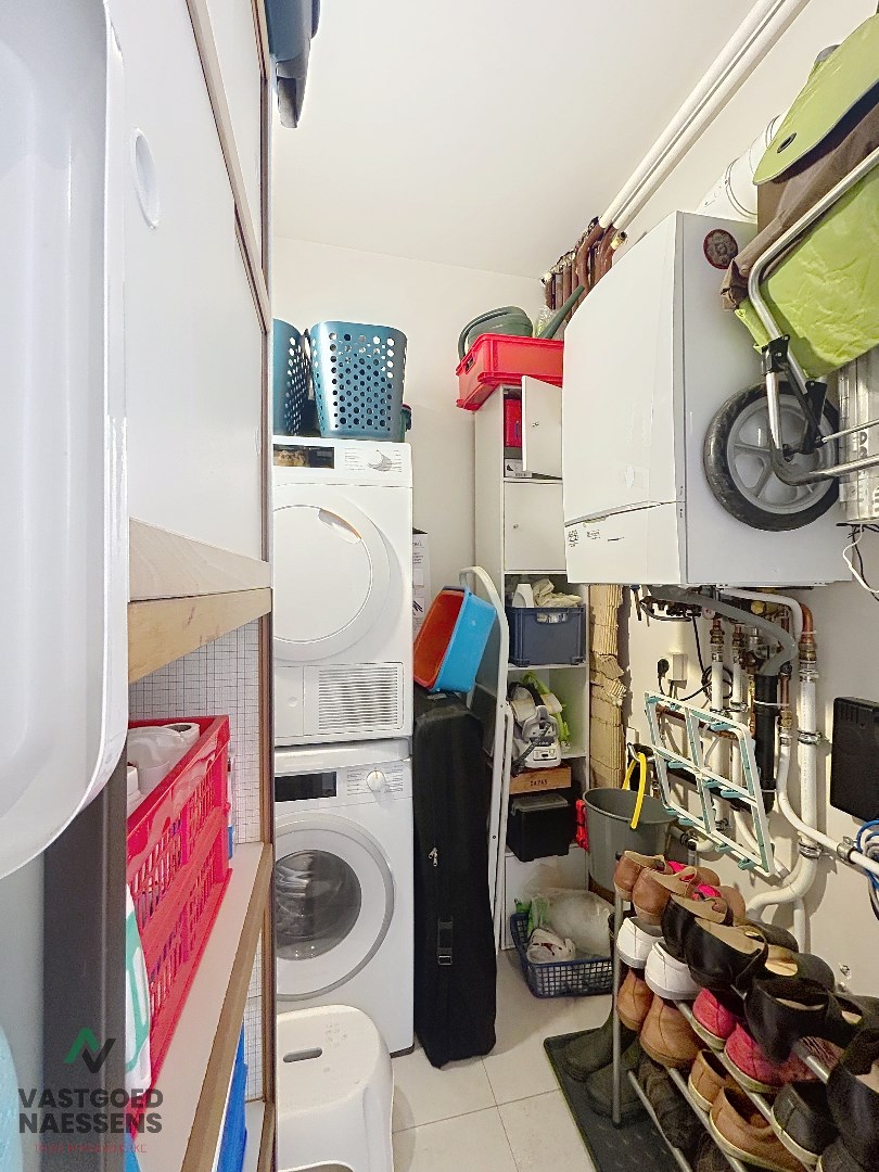 Magnifique appartement de 2 chambres avec vue sur la mer et terrasse. 